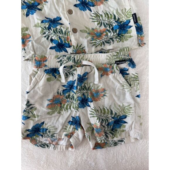 Volcom Toddler Boy's Shirt and Pant Hawaiian Set 3T - Picture 5 of 5